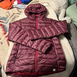REI COOP Puffy Jacket w/ hood. Women’s M.